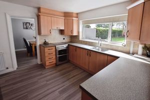 Kitchen- click for photo gallery